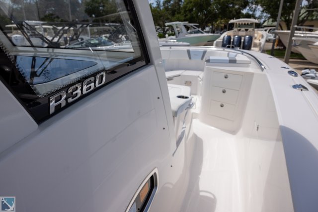 New 2024 Robalo for sale